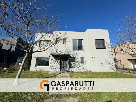 Casa en Venta en San Matías con Pileta
