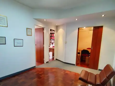 Paraná 200, Piso 2