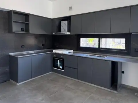 Casa en Venta al Oeste