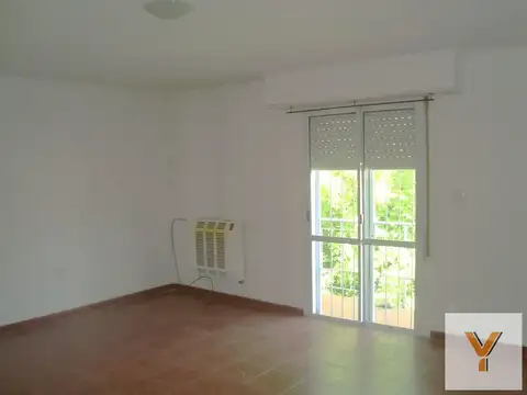 Departamento en venta de un Dormitorio con balcon en 1ro contrafrente - Tandil