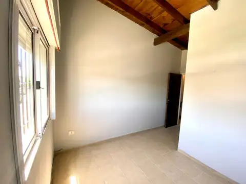 Casa En Ph En Alquiler. Ubicado En 76 Entre 118 Y 119