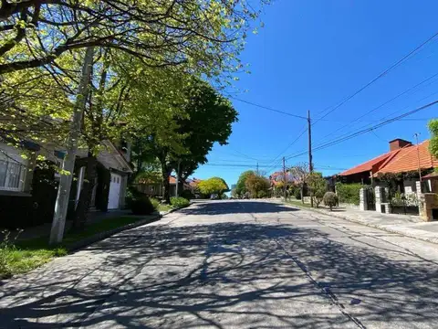 Venta Único Lote / Terreno 433 m2. Barrio Stella Maris