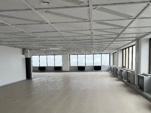 Excelente Planta en Torre Madero