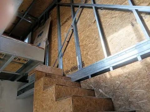 Depto Tipo Casa en Venta de 4 dormitorios
