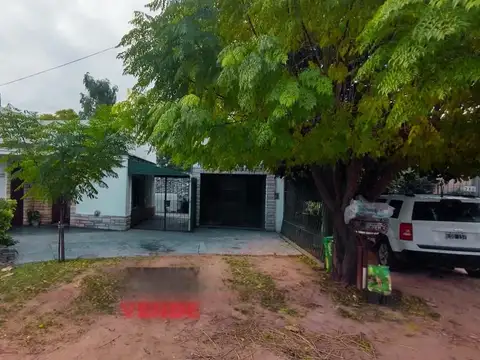 Río de la Plata e/ Agustin Magaldi y Carlos Gardel al 8700