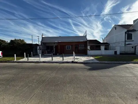 Depto Tipo Casa en Alquiler en Lomas de Zamora, $ 400.000