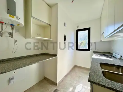 Ing. León Miglierini 700, Piso 1