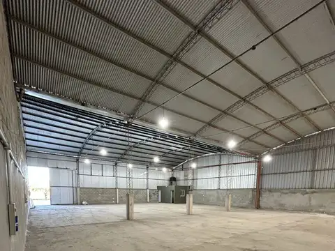 Galpon en Alquiler en Colonia Tirolesa, $ 1.799.000