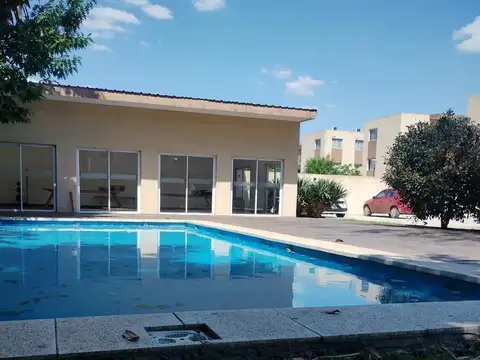 Departamento dos ambientes con cochera en alquiler en Moreno