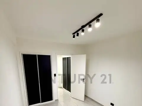 VENTA DEPARTAMENTO 2 AMBIENTES RECICLADO PLAZA MITRE