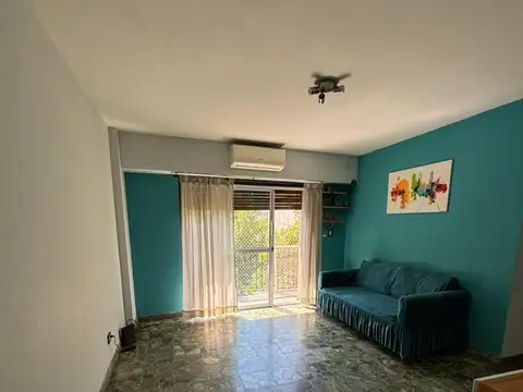 Alquiler de departamento 3 ambientes en el barrio de Congreso! Con balcón 