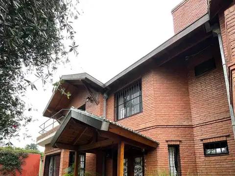 Casa en Venta en Barrio Parque Leloir, USD 540.000
