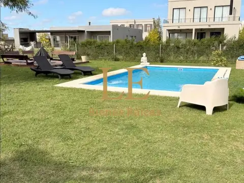 Casa en Venta de 4 dormitorios