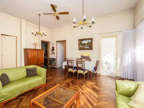 Venta Dpto SemiPiso 4amb, 2 Balcones y Apto Prof.