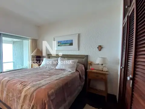 Apartamento  en Venta de 1 dormitorio Frente al Mar , Playa Brava , Punta del este