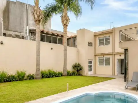 VENTA CASA 4 AMB.-ACEPTA PERMUTA- VILLA LUZURIAGA