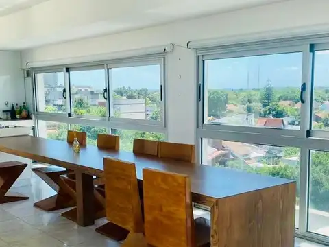 Departamento 6 ambientes con 4 baños