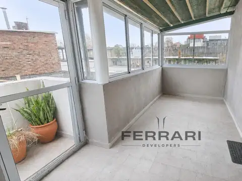 ALQUILER CASA EN PLANTA ALTA EN ARROYITO