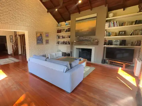 ¡VIVÍ EN LA CASA DE  TUS SUEÑOS EN EL CORAZÓN DE MASCHWITZ!