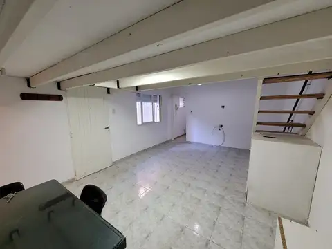 Monoambiente, 1ero por Escalera con entrepiso, Capital Federal, Buenos Aires