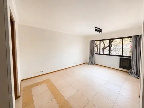 Oficina en Alquiler en Mendoza, $ 650.000