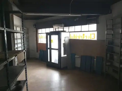 Local en Alquiler en Parque Patricios, $ 400.000