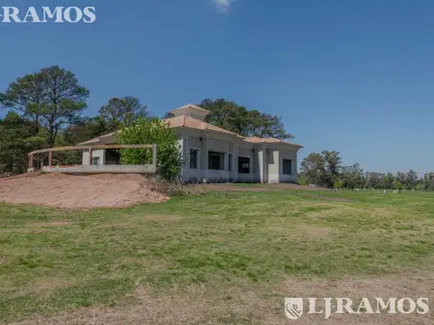 Terreno - Los Pinares C. Club
