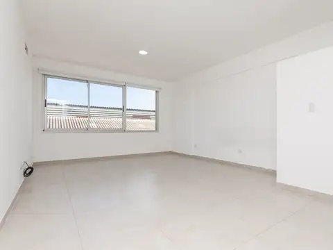 Monoambiente en alquiler en el centro de Remedios de Escalada - Ramón Franco al 3300