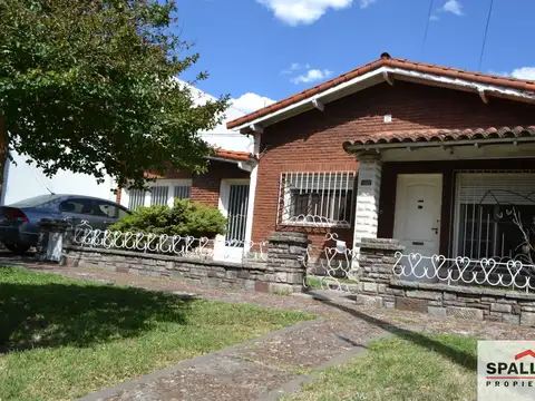 Casa En Venta En Villa Luzuriaga