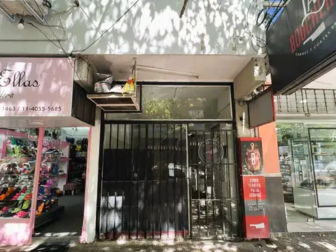 *LOCAL DE 3 X 7 CON BAÑO  *NO TIENE GAS  *RUBRO A CONSULTAR.