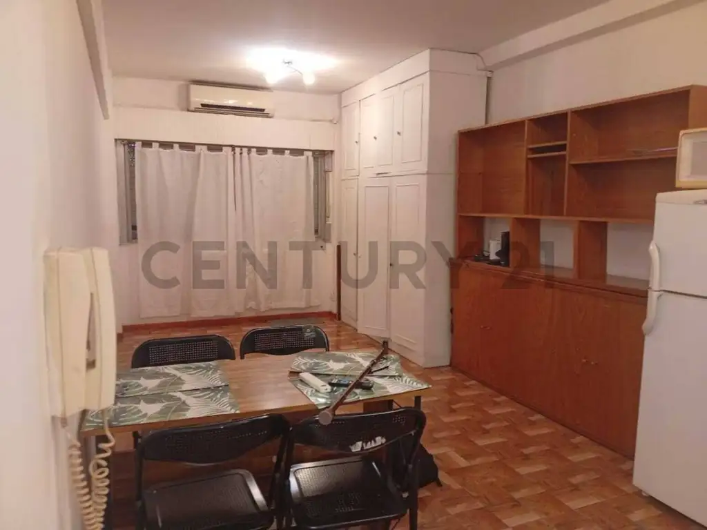 Salta 600, Piso 1