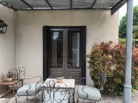 Abril Club de Campo. Casa ennn barrio Central. Impecable!