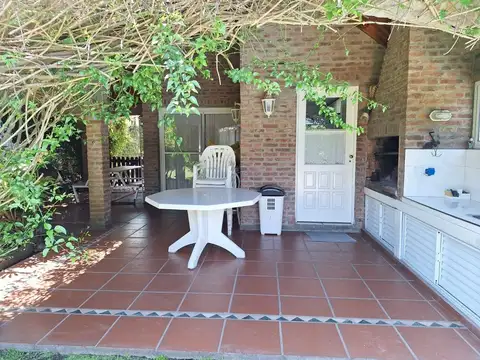 Casa en Alquiler en Country Club Banco Provincia, USD 1.100