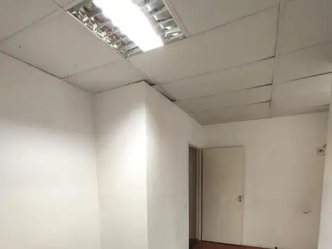 Oficina en Alquiler en Centro, $ 380.000