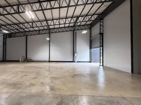 Galpón a Estrenar Ruta 6 y 8