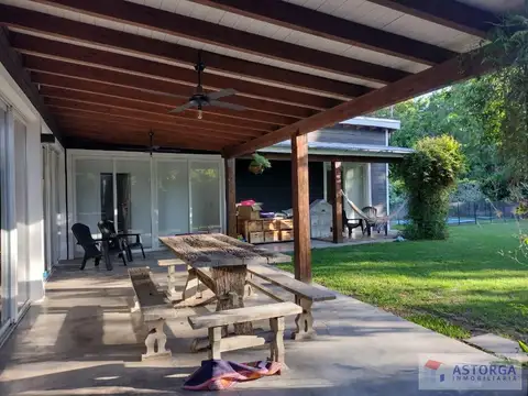 Excelente casa en venta en barrio cerrado Las Magnolias