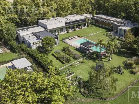 Casa en venta en Cenaturos Club de Polo, Gonzalo Tanoira 1000