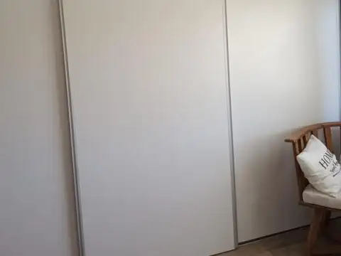 Casa en Alquiler con 1 cochera