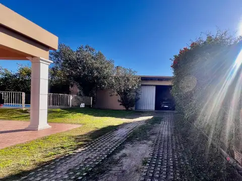 Casa 7 ambientes con 3 baños