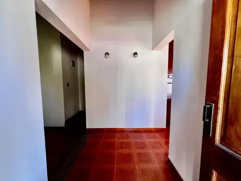 VENTA CASA COLONIA TIROLESA  APTA CREDITO PLANOS