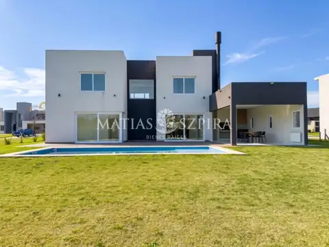 Casa 6 ambientes en Terravista