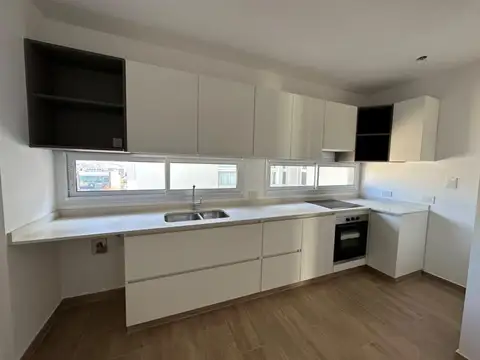 Departamento en Alquiler con 1 cocheras