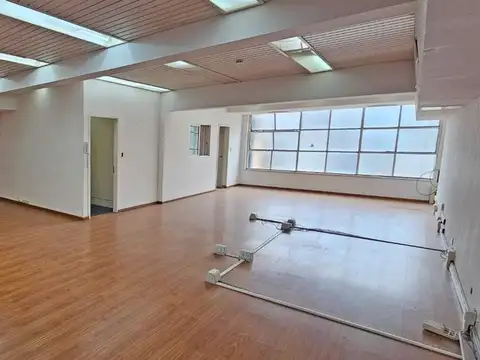 ALQUILER OFICINAS DE 180M  EN MONSERRAT