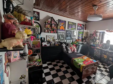 Casa 5 ambientes con 2 baños