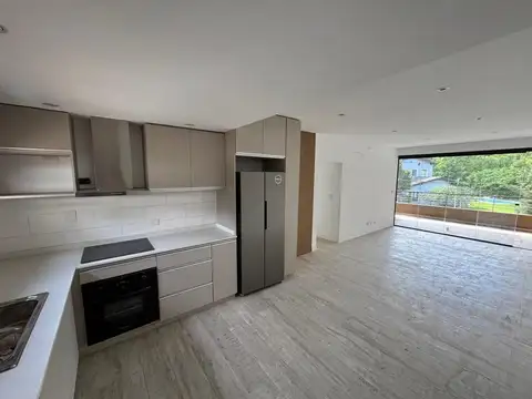 Departamento en Venta en Barrio Parque Leloir, USD 160.000