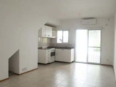 Cruz del Eje 2124 , Piso 0