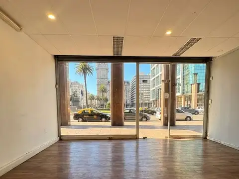 Local en Alquiler en Ciudad Vieja, $U 52.000