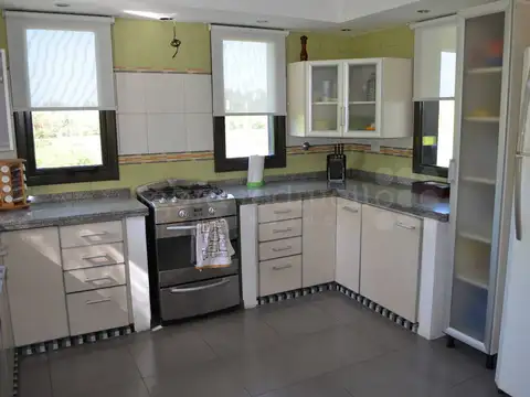 Casa en Venta en Barrio de Chacras Laguna Vitel, USD 700.000