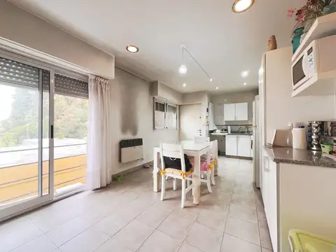 EXCELENTE PH 5AMB. GRAN PATIO DE 138M2. BANFIELD