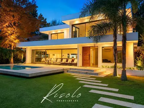 El Barranco - Exclusiva Casa de Diseño, lago y naturaleza a solo 400m. de panamericana